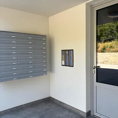 Aura Wellness Daire *
